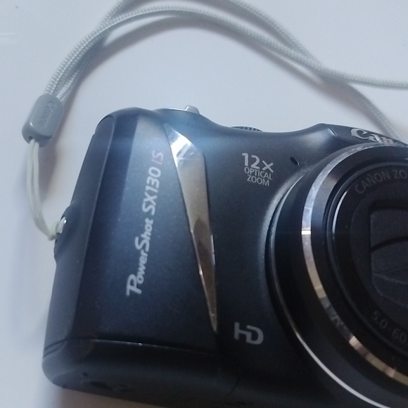 Canon PowerShot SX130, 12 Times Optical Zoom - Picture 3 of 8